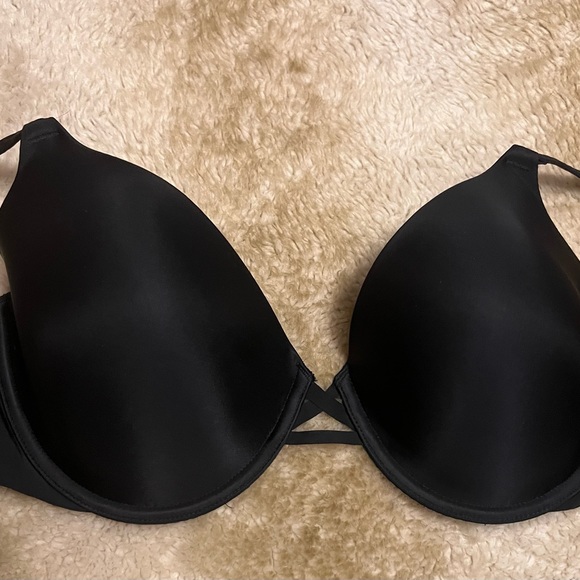 Victoria's Secret Other - Victoria Secret Bra 34DD